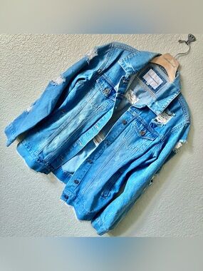 The Style Between Us distressed Denim Jacket